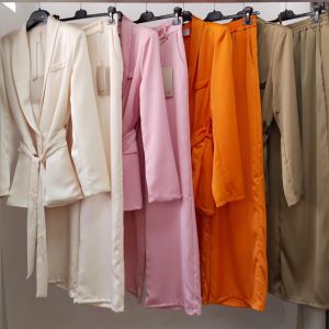 Traje chaqueta satinado